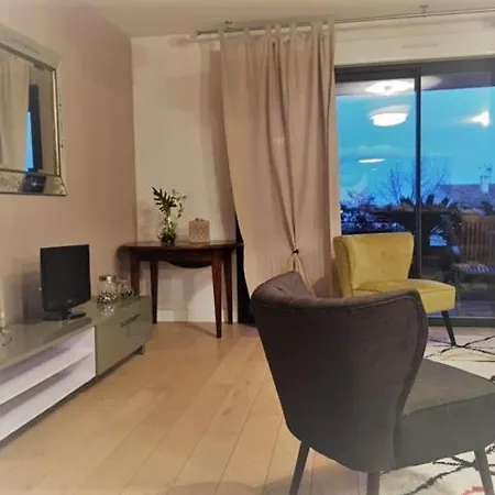 De Louise Proche Aeroport Appartement