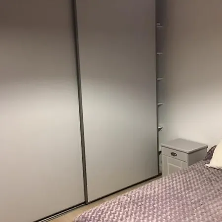 De Louise Proche Aeroport Apartment *